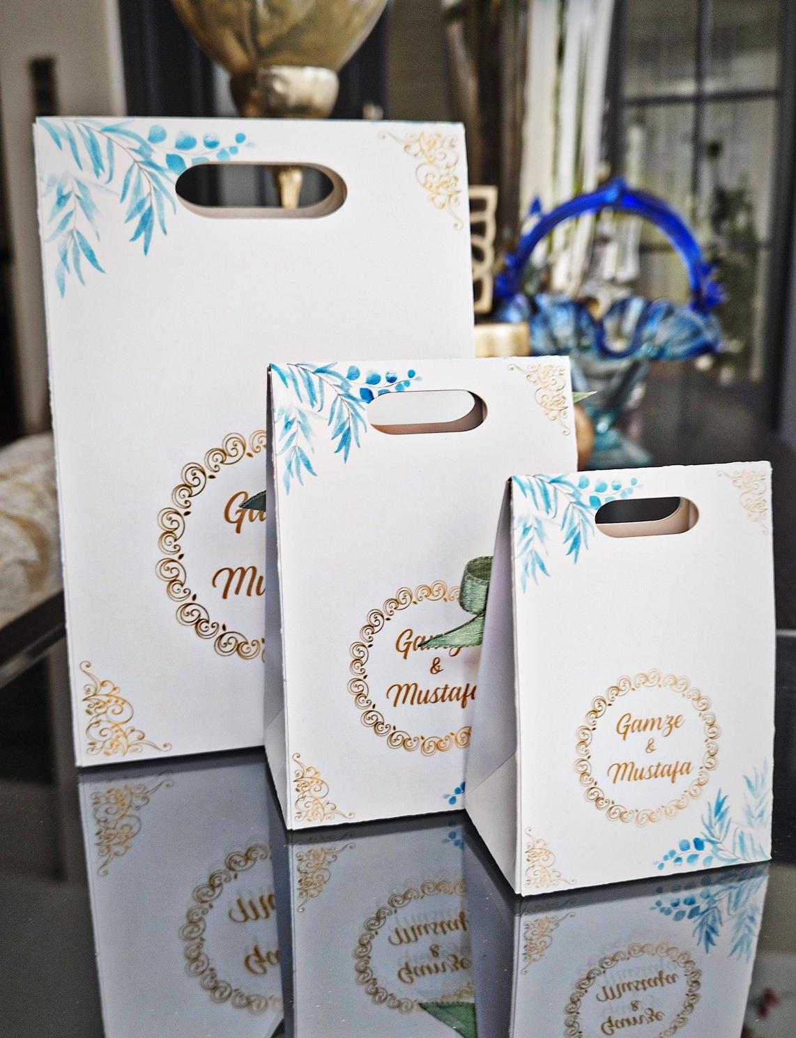 Küçük Karton Çanta